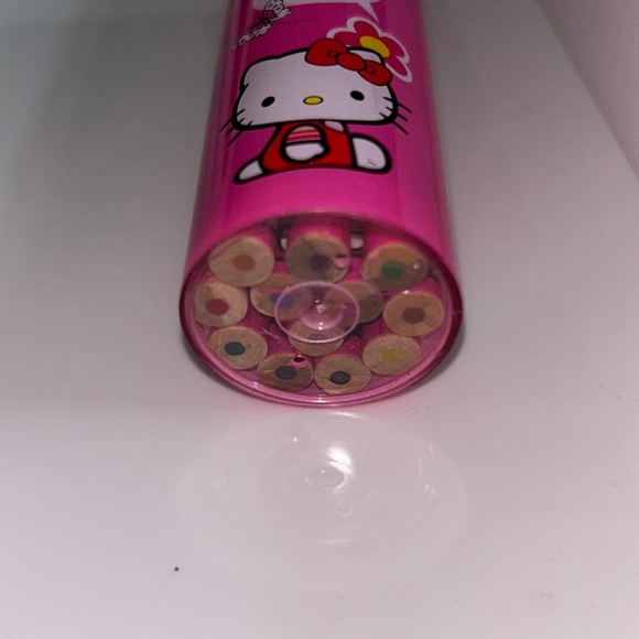 (3 for $20) HELLO KITTY 💗 Colored Pencil Set with Sharpener - Picture 4 of 4